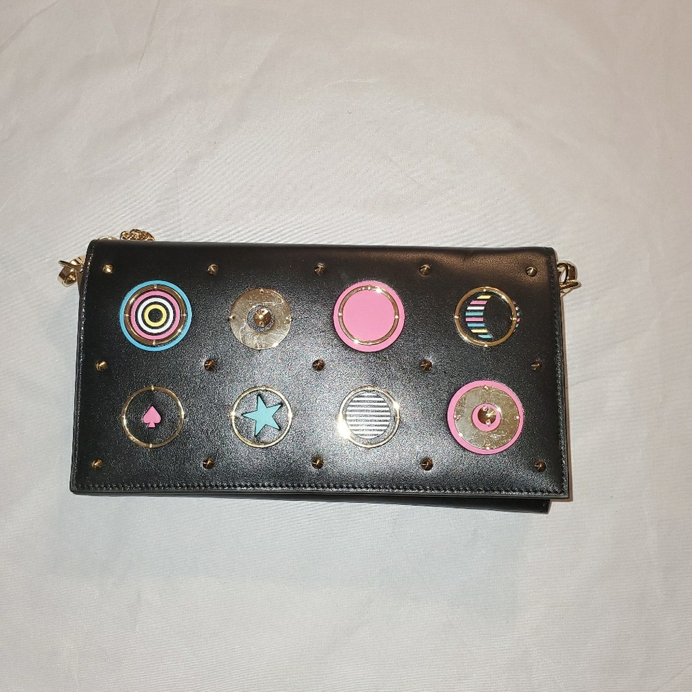 Black clutch